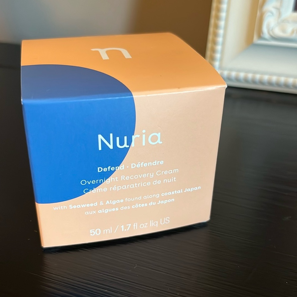 Nuria overnight recovery cream